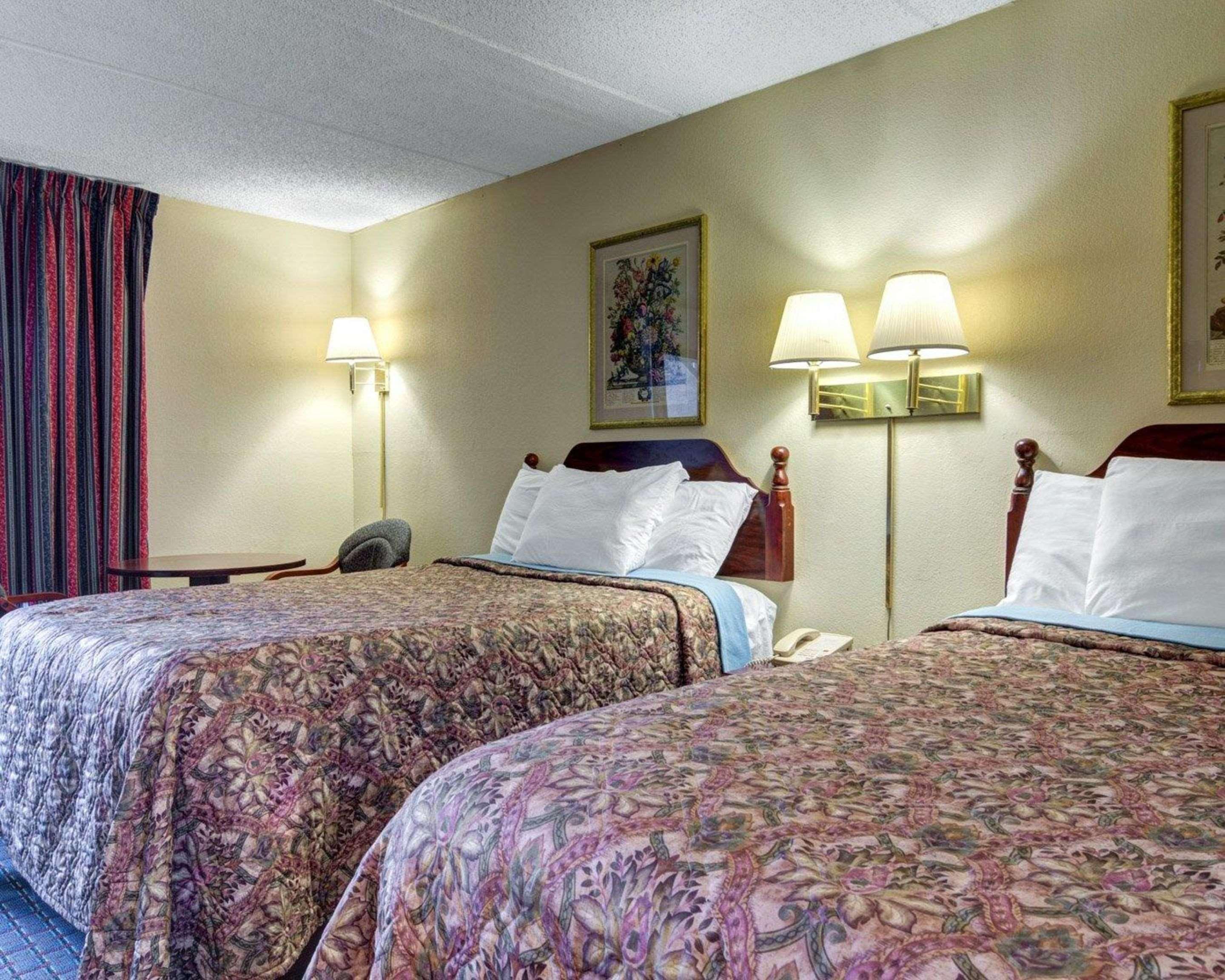 Rodeway Inn Norcross Exterior foto